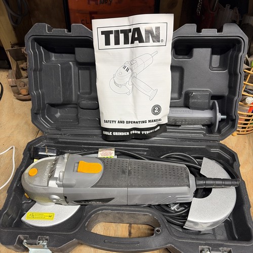 Titan ttb281grd 750w - 750w, corded